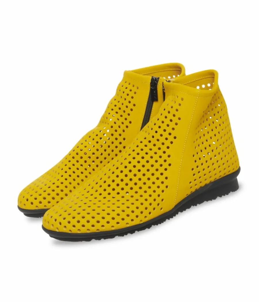 Femme^Arche Boots Barroo