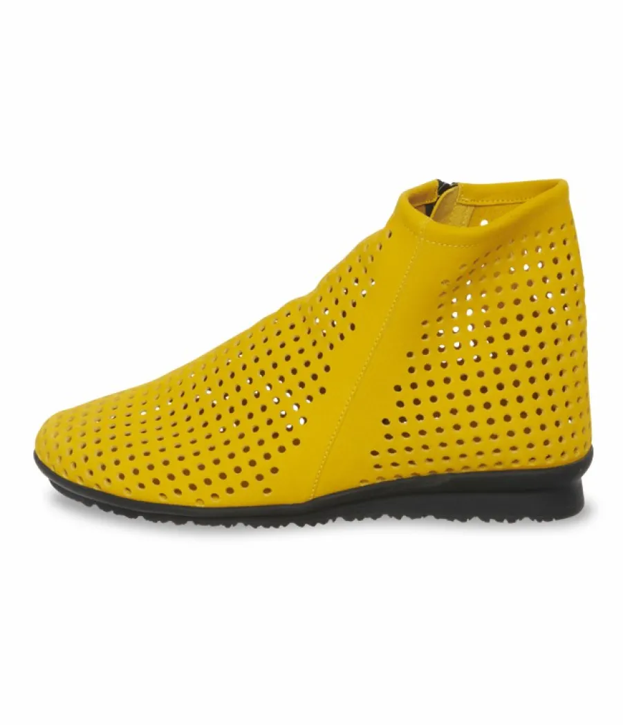 Femme^Arche Boots Barroo