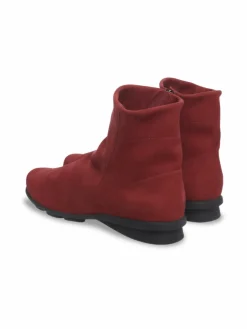Femme^Arche Boots Deniki