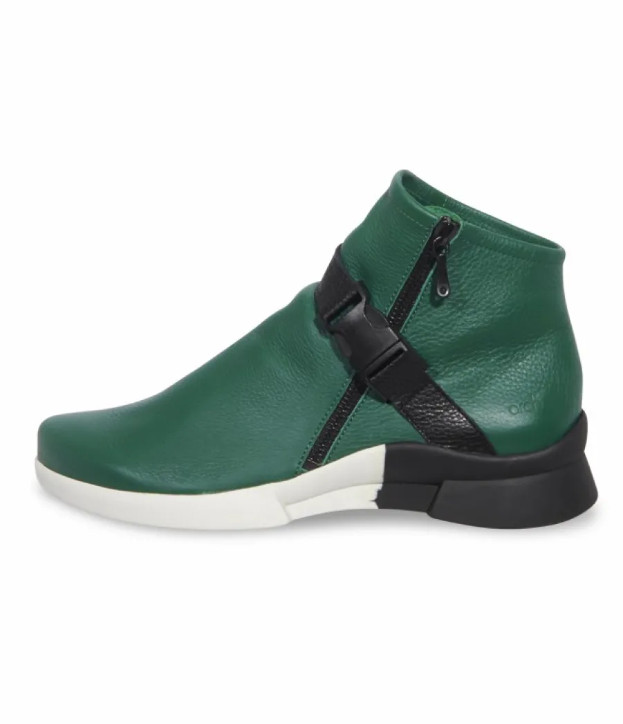 Femme^Arche Boots Kytwoo