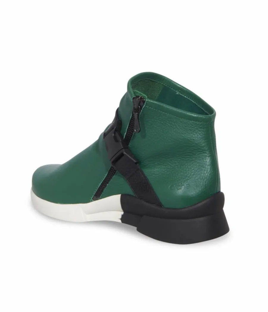 Femme^Arche Boots Kytwoo