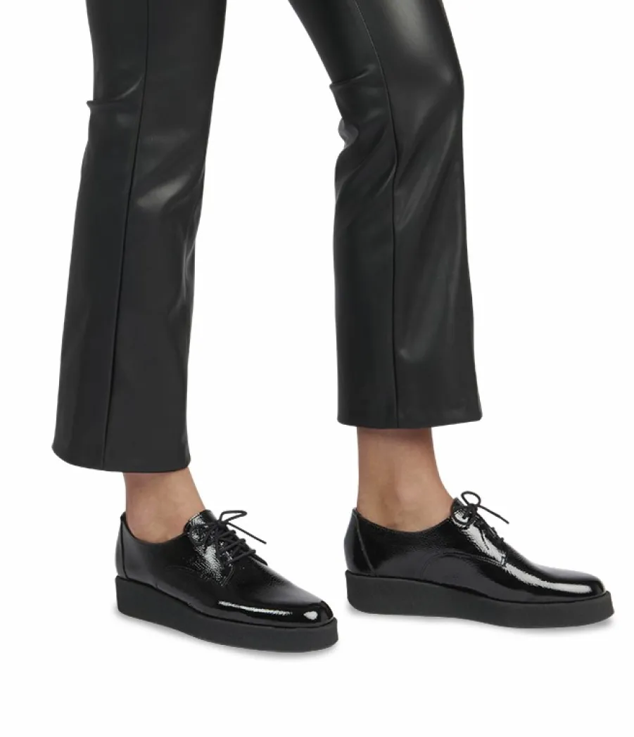 Femme^Arche Derby Comlow