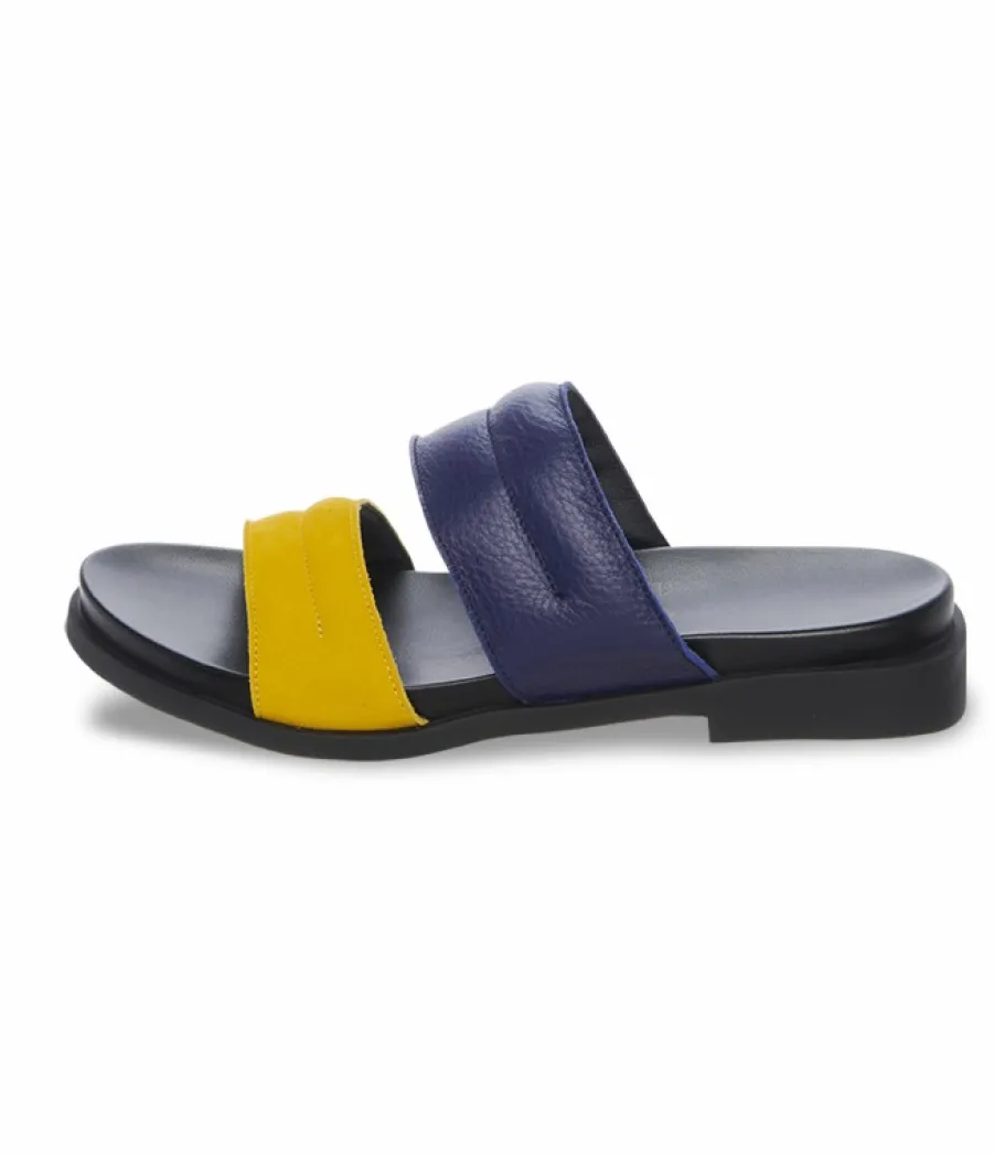 Femme^Arche Mules Makhao