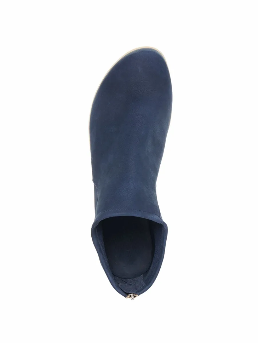 Femme^Arche Slip On Babyqi