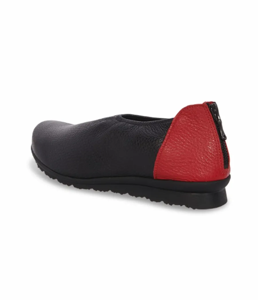 Femme^Arche Slip On Barryo