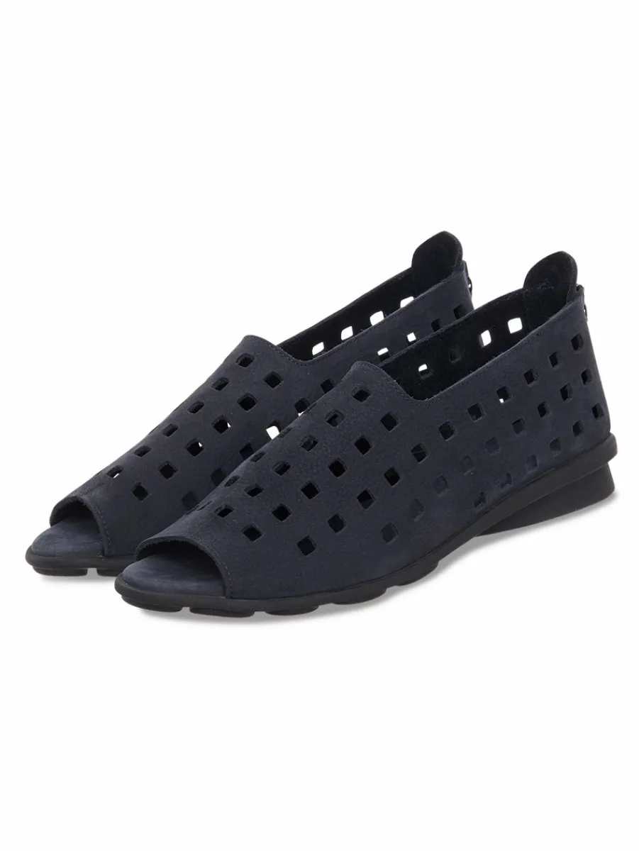 Slip On^Arche Slip On Drick