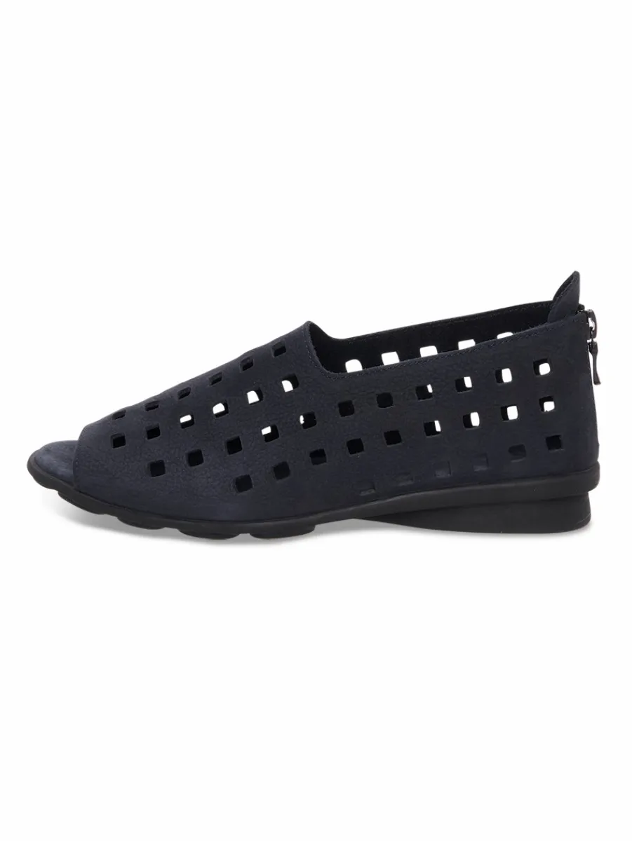 Slip On^Arche Slip On Drick